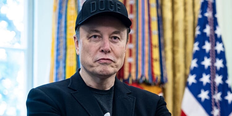 Ex-FBI agent urged criminal probe of Elon Musk’s X use, likened it to Clinton email scandal