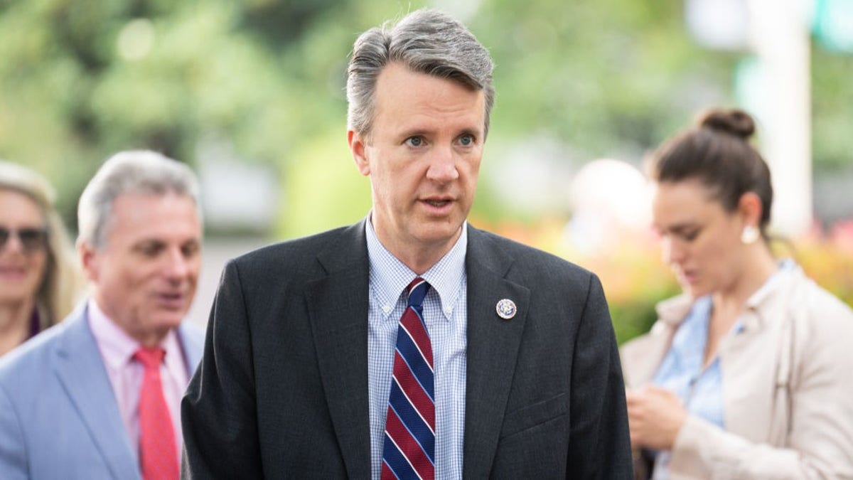 7fffb3cd-Rep. Ben Cline