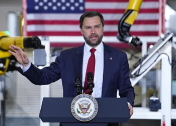 Vance says Americans 'cannot give power' back to Democrats following SOTU antics