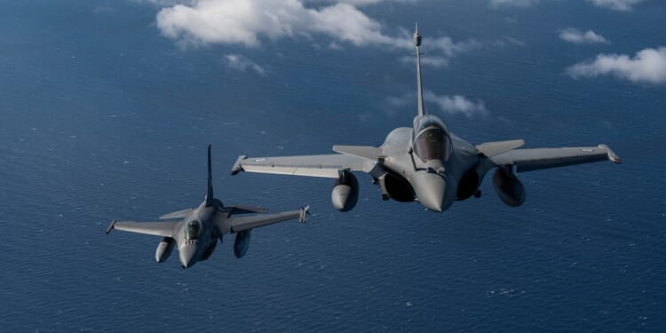 Two Dassault Rafales in flight.
