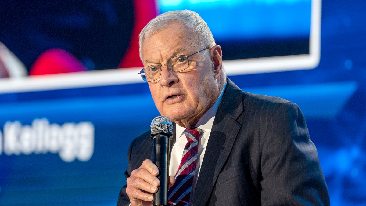 Retired Lt. Gen. Keith Kellogg addresses attendees during a security conference in Warsaw.