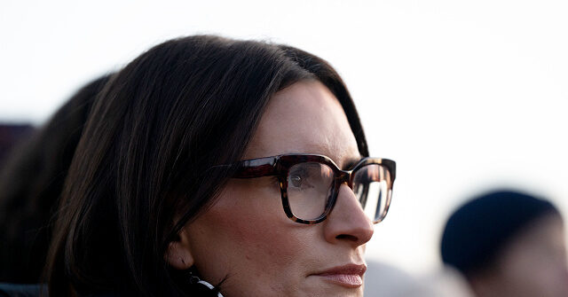 Minnesota Dem Sen. Tina Smith Endorses Lt. Gov. Peggy Flanagan for Her Seat Ahead of Primary