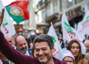 Ventura Vows to Defeat Socialism as 'Conservatives' Back Leftist