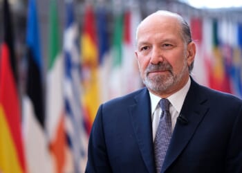 Trump Commerce Secretary Howard Lutnick to testify in House Epstein probe, Comer says