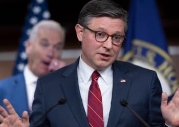 Democrats urge Mike Johnson to halt recess as threat of Iran conflict grows