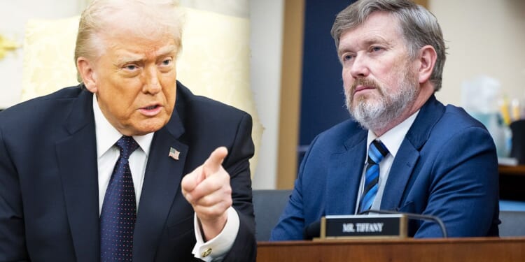 Trump takes feud with Massie to his Kentucky home turf ahead of primary battle