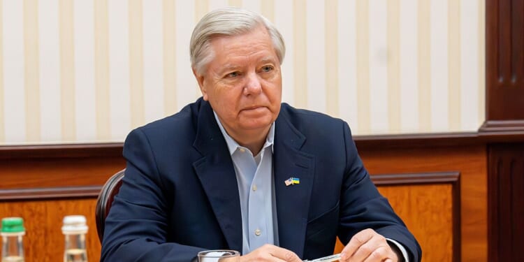 The Best Thing Trump Can Do For The Iran War Effort Is Shutting Up Lindsey Graham