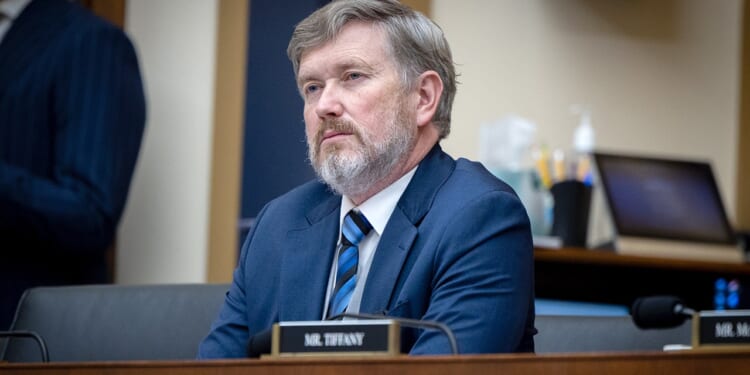 Trump keeps heat on Massie while boosting challenger ahead of visit to Kentucky