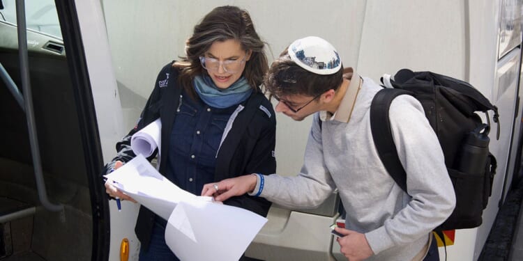 SEE IT: Rep. Nancy Mace helps evacuate Americans from Middle East conflict