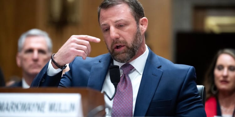 Mullin grows emotional describing Trump's support after son's injury