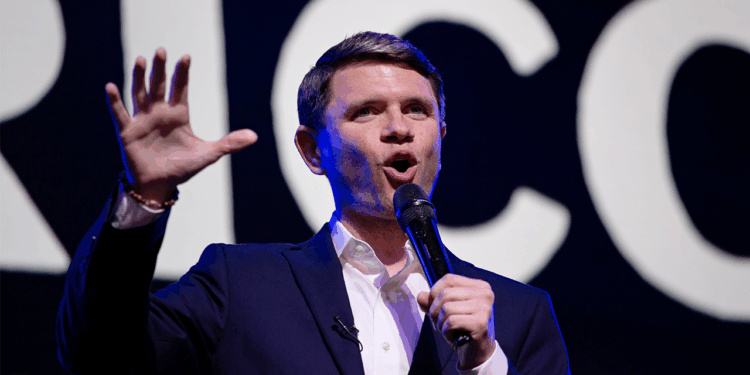 Talarico called out for suggesting men in women's sports is 'far right conspiracy'