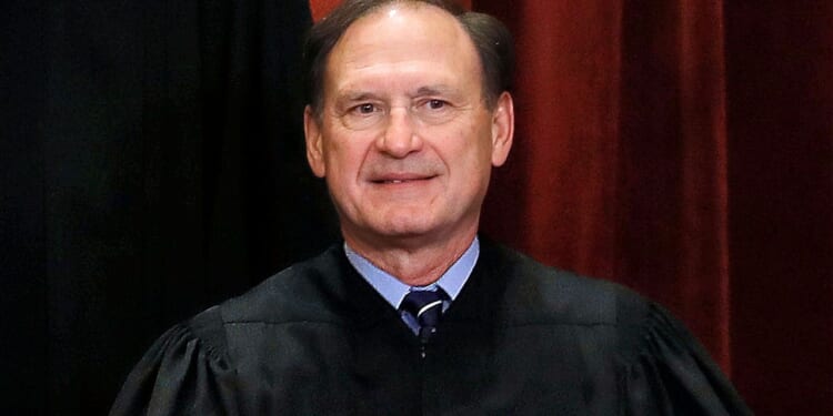 Alito signals skepticism of late ballots, says 'Election Day' means one day