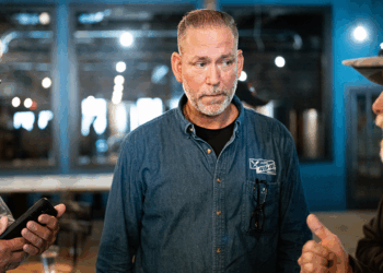 Watchdog urges probe of Senate candidate's $434k in family payouts, claims they're illegal