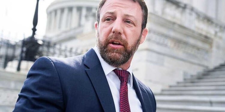 Trump's new DHS pick sails through Senate confirmation despite lone GOP defection