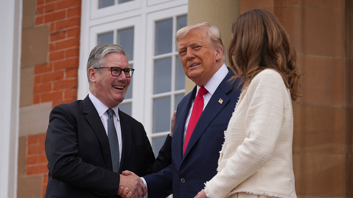 Trump shakes Starmer's hand in Scotland