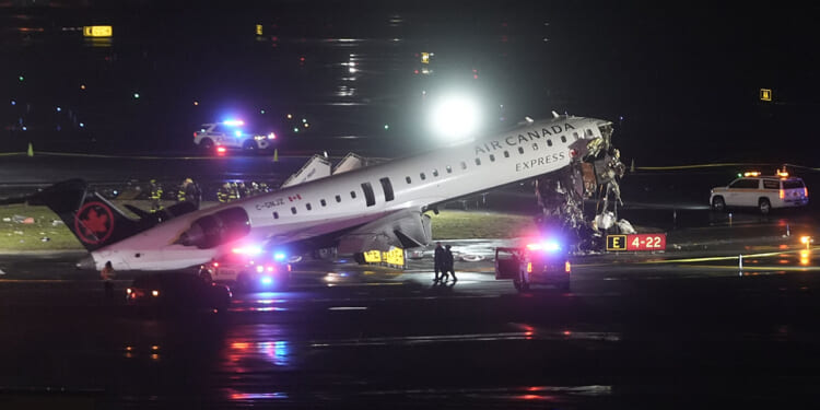 The LaGuardia Crash Is a Warning