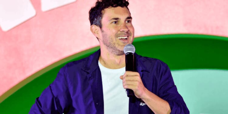 Comedian Mark Normand crushes woke studio execs who wanted Muslim joke removed: 'On one condition ...'