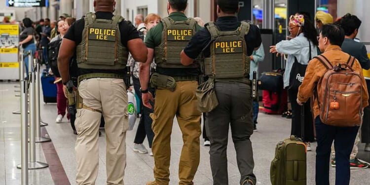 Heroic ICE agent miraculously saves unresponsive child in TSA line