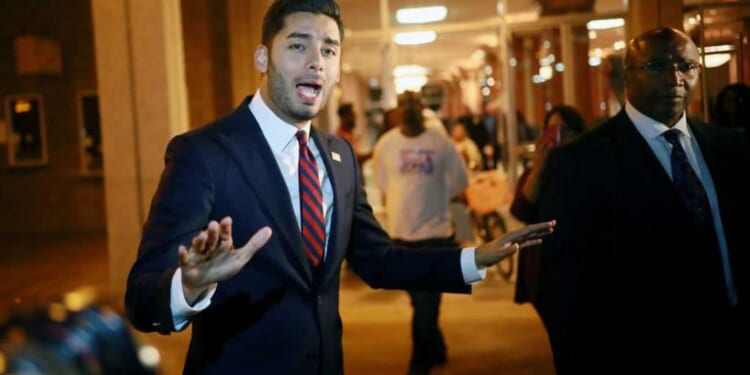 Veterans slam Democrat candidate for allegedly fudging military record