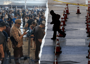 Emergency TSA lanes cleared at major airport as Trump directs pay resume