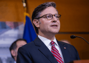 Mike Johnson touts 'no tax on tips' deduction for workers ahead of Tax Day