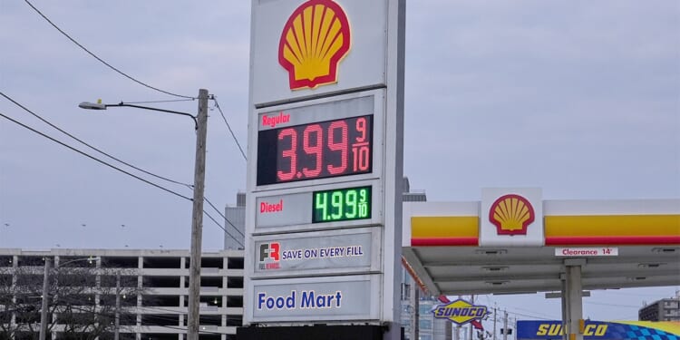 DCCC chair says $4 gas prices are Trump's broken promise amid Iran