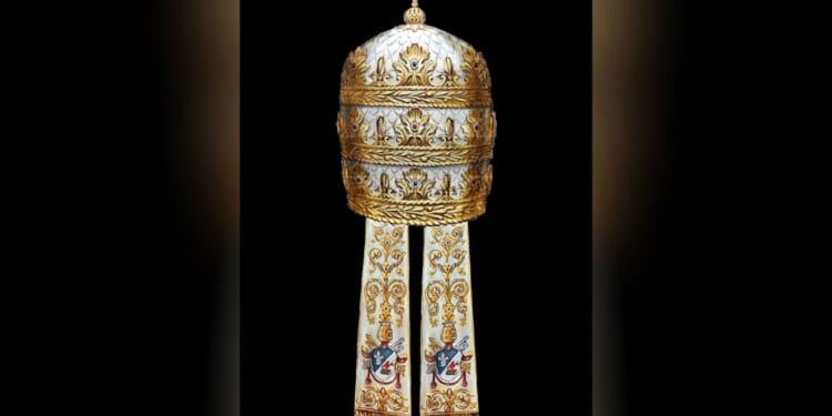 American Catholics launch crowdfunding effort to gift Pope Leo XIV papal tiara