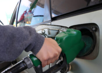 Americans Unfazed by Rising Gas Prices in Early Weeks of Iran War, Gallup Finds