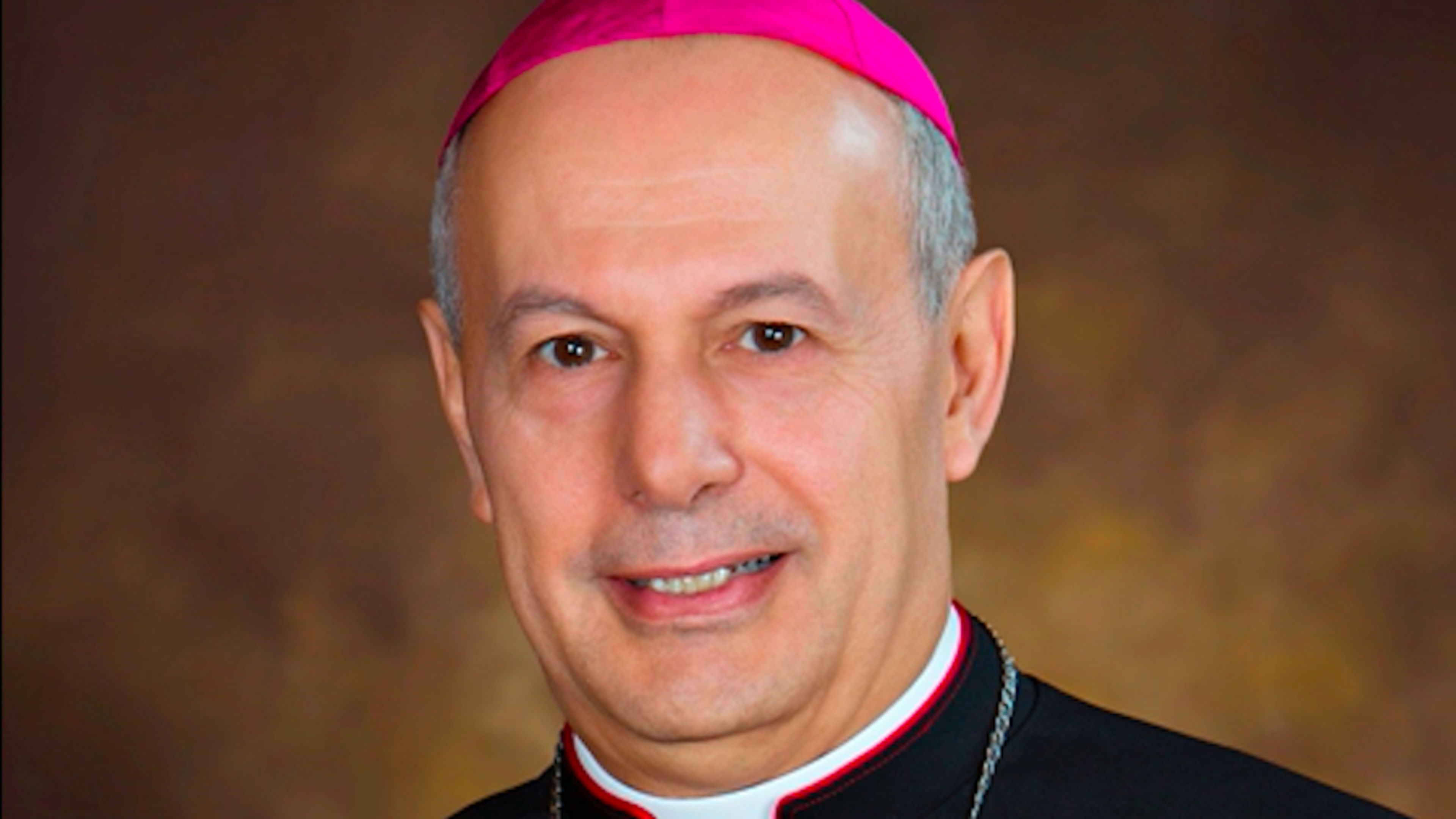 At a time of conflict, Pope Leo sends a bridge-builder to the United States