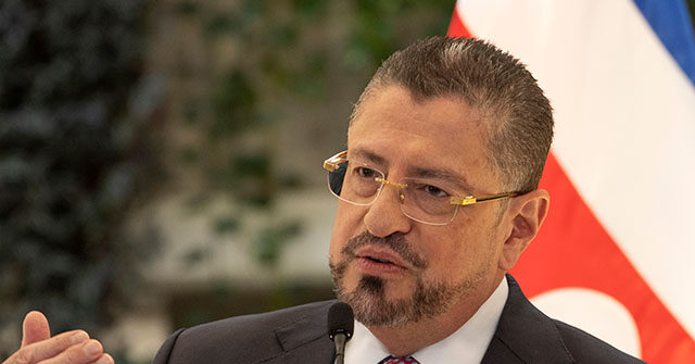 Costa Rica Cuts Ties to Cuba