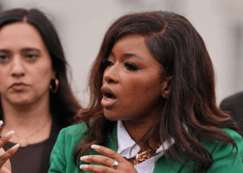 Crockett Defends Guard Killed by SWAT Who Was Fake Officer