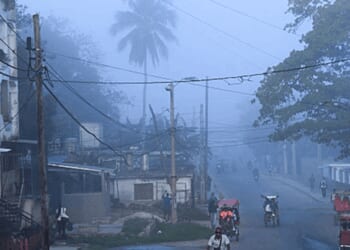 Cubans torch communist headquarters in protest of blackouts and food shortages