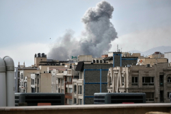 Democrats, MAGA Share Common Ground on War Powers