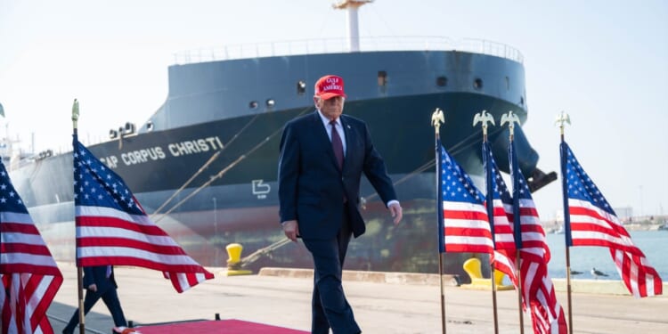 Donald Trump’s Decisive Strike Fallacy