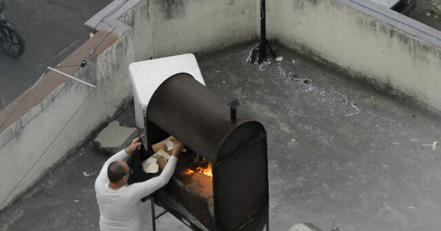 Ecuador Expels Cuban Diplomats, Embassy Staff Seen Burning Documents