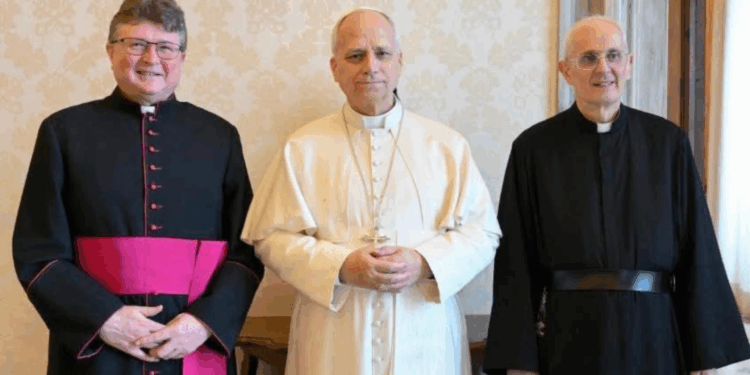 Exorcists urge pope to appoint trained practitioners in every diocese