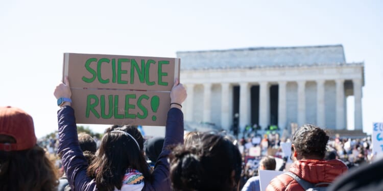 How the US Is Squandering Its Science and Technology Advantage