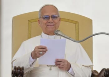 Pope to Italian newspaper: In age of AI, respect role of journalists and dignity of readers