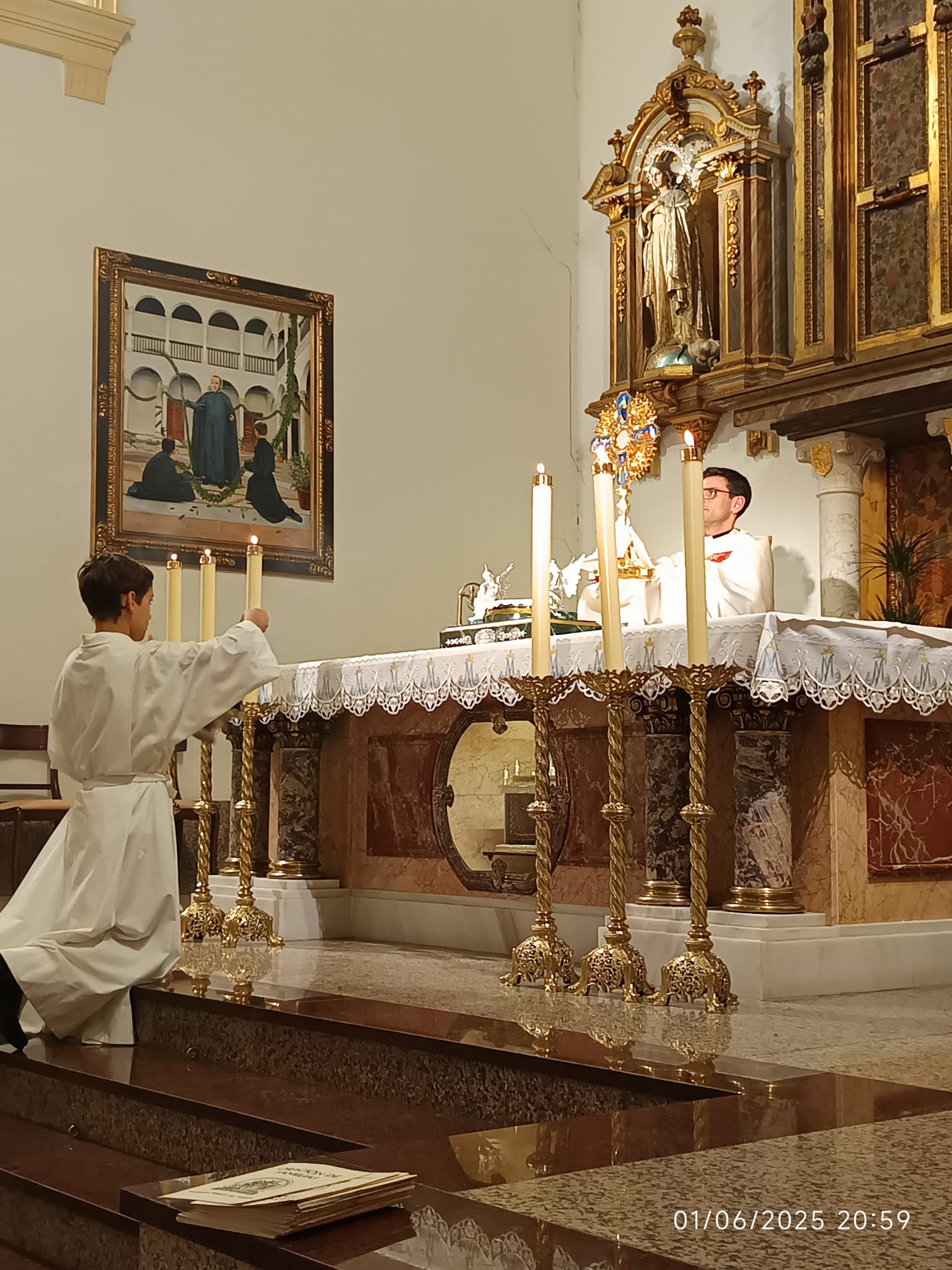 Fernando Bejarano Calvo serves at Benediction. | Credit: Photo courtesy of the Bejarano Calvo family