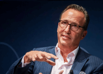 More Layoffs Hit Far-left Axios