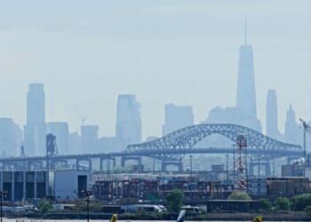 Newark Airport Flights Stopped as Smoke Forces Control Tower Evacuation