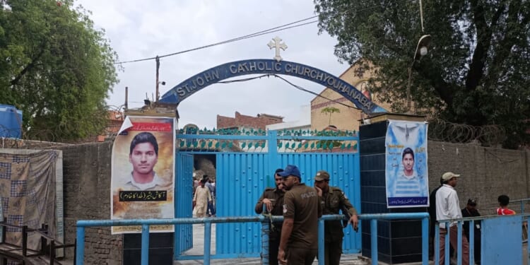 Pakistan Christian prisoners rebuild lives after church bombings