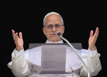 Pope urges ceasefire in Middle East