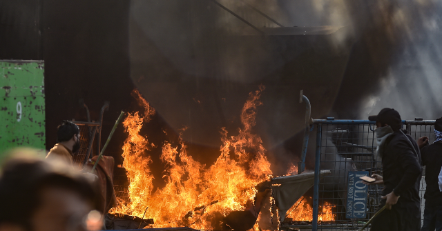 Pro-Ayatollah Riots Leave 22 Dead, over 120 Injured in Pakistan