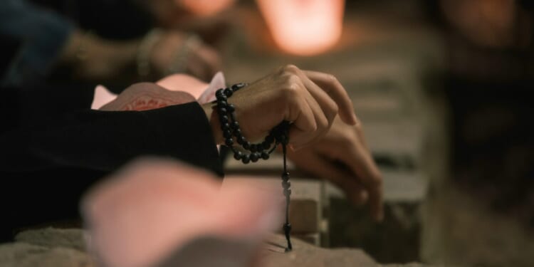 Rediscovering the Fixed Prayers of Catholicism