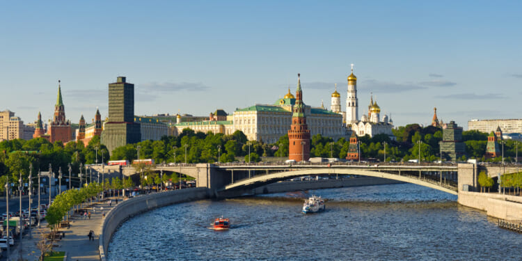 Russian Media Struggles to Form a Narrative on Iran