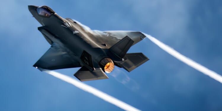 An Italian Air Force F-35 in flight.