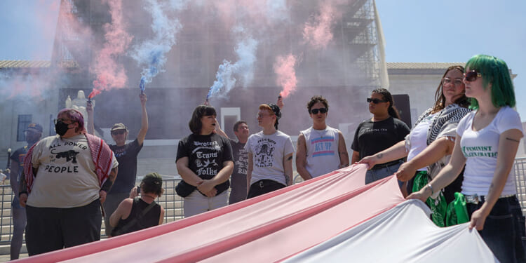 This Oregon Bill Would Hide Data About Gender Procedures for Kids