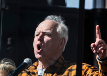 Tim Walz Vows to 'Never Leave the Side' of Somali Minnesotans