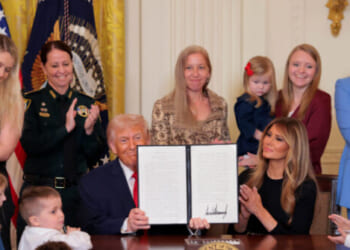 Trump Hosts White House Ceremony Celebrating Women's History Month